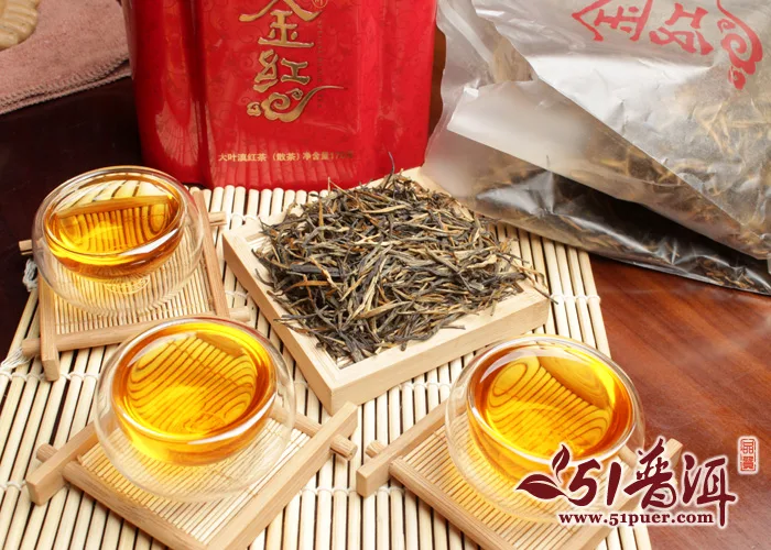 七彩云南 大叶金红 普洱茶 红茶 2018年/100克/盒 滇红茶 图5
