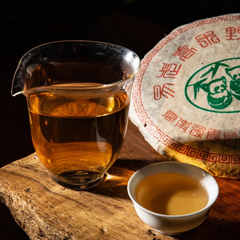 郎河 易武乔木野生茶 熊猫饼  普洱茶 生茶  2000年/357克/饼 陈年老茶 图3