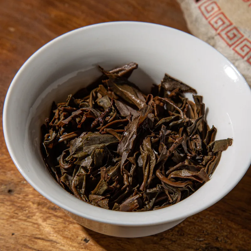 郎河 易武乔木野生茶 熊猫饼  普洱茶 生茶  2000年/357克/饼 陈年老茶 图4