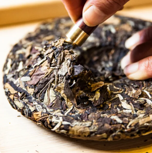 德宏古茶 尚德 普洱茶 白茶 2019年/200g茶饼 古树白茶 图4