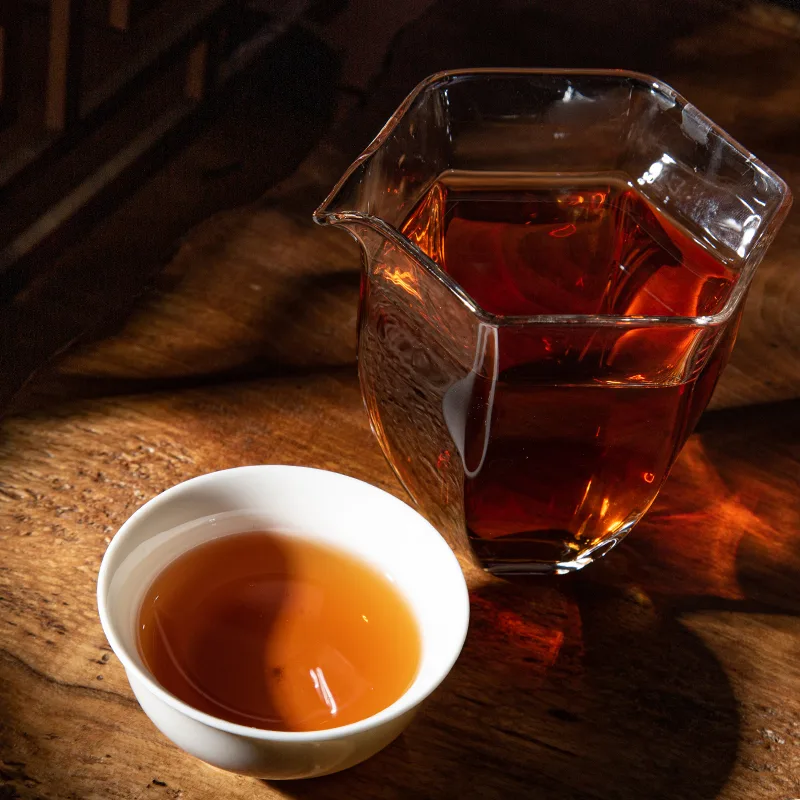 郎河 龙之传人贡饼 普洱茶 熟茶 2005年/357克/饼 云南七子饼 陈年老茶 图3