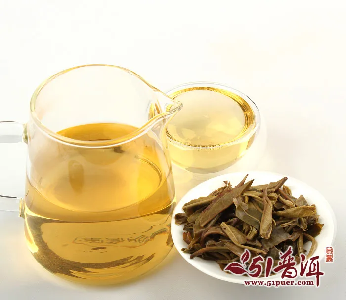 郎河 熊猫老班章 普洱茶 生茶 2013年/357克/饼 古树纯料春茶 图9