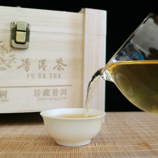 中木  大雪山 普洱茶  生茶   2014年/500克/箱 春茶 精品木质礼盒装 图3
