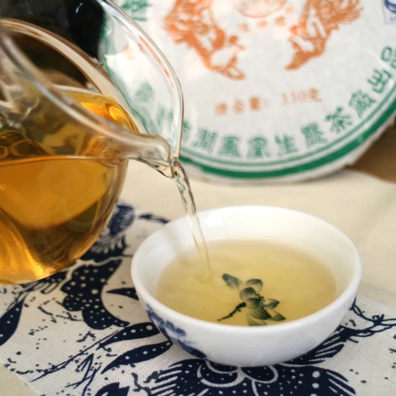 俊仲号  凤凰生态青饼 普洱茶  生茶  2007年/330克/饼  陈年老茶 昆明纯干仓 图4