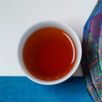 德宏古茶 景颇 普洱茶 熟茶 2020年/ 500克/盒 手撕饼 图4