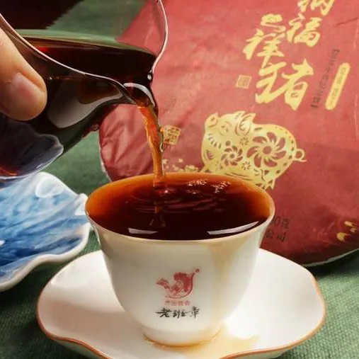 傣园普香 纳福祥猪 普洱茶 熟饼 2018年/400克/饼 生肖纪念饼 图3