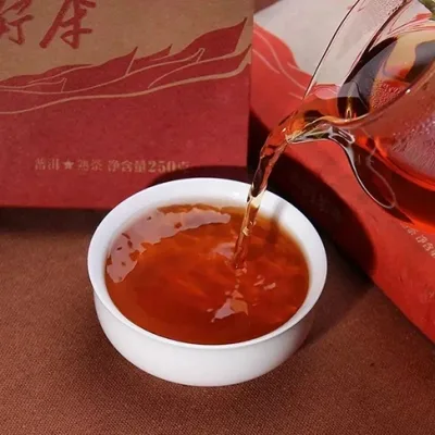 老同志 为天下人做好茶 普洱茶 熟茶 2017年/250克/砖 图3
