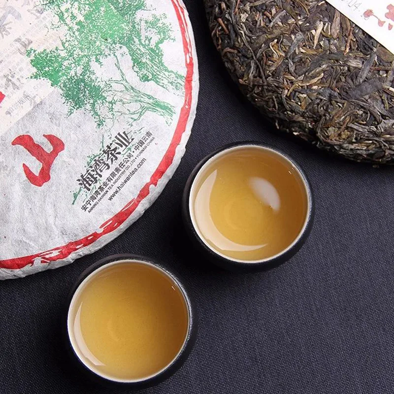 老同志  易武正山 普洱茶  生茶  2018年/500克/饼 名山系列   易武麻黑纯料古树茶 图4