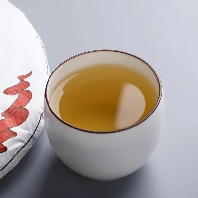 老同志  深山老树 普洱茶 生茶 2019年/500克/饼 图4