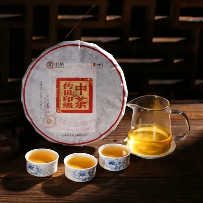 中茶 传世印级 普洱茶 生茶饼 2018年/357克 八八青饼国内版经典88 图2