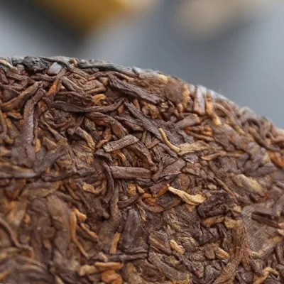 七彩云南  犇牛踏金 普洱茶 熟茶  2020年/357克/饼  吉岁丑牛. 图3