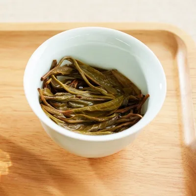 七彩云南 犇牛踏金 普洱茶 生茶 2020年/357克/饼 吉岁丑牛. 图4