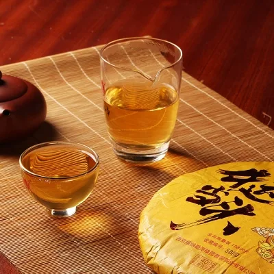 傣园普香 牛运当头 普洱茶 生茶 2020年/400克/饼 牛年生肖纪念饼 勐海古树 图4