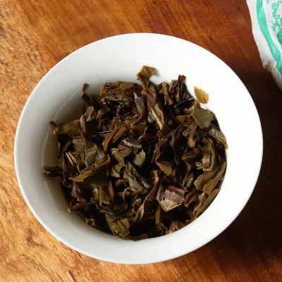 勐海 布朗山银毫 普洱茶 生茶 2015年/357克/饼 布朗山核心产区 有老班章之形 图4