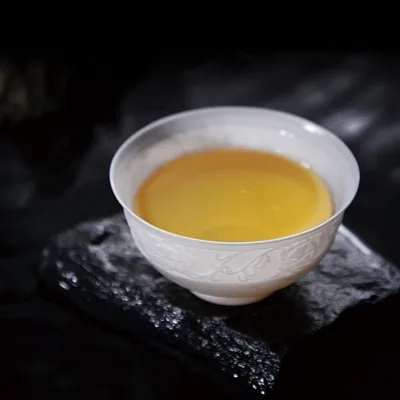 七彩南 景迈正山古树 普洱茶 生茶 2021年/357克/饼 春茶 图3