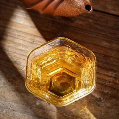 七彩云南  老乌山  普洱茶  生茶  2021年/357克/饼   古树春茶 图3