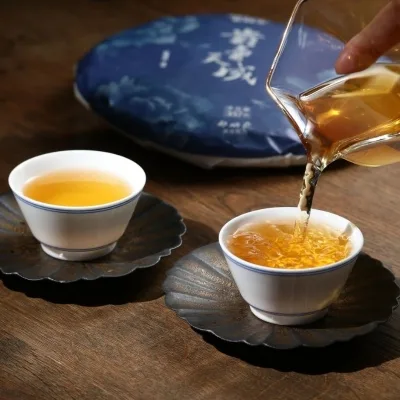 老同志 贵气天成 普洱茶 生茶 2021年/357克/饼 图3