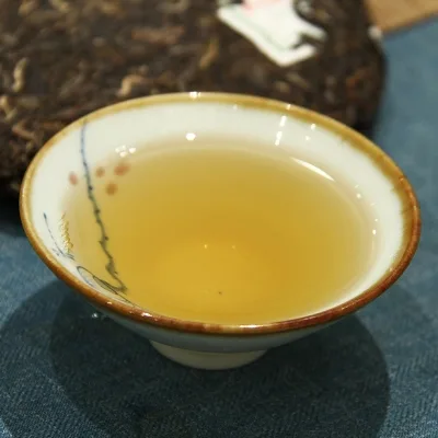 中茶春之韵之景迈山 普洱茶 生茶 2011年/200克/饼 图4