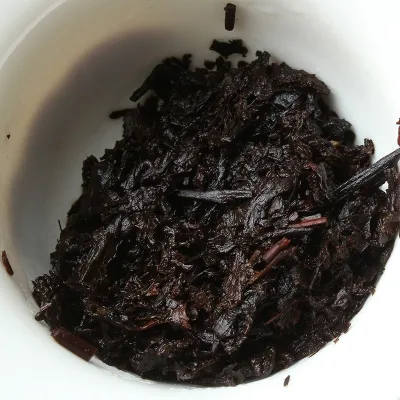 牛洛河 马帮贡茶 普洱茶 熟茶 2008年/357克/饼 陈年老茶 图4