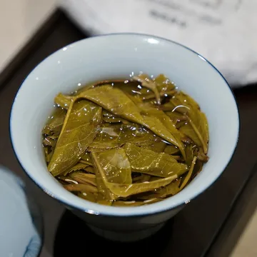 老同志  春泽  普洱茶  生茶   2021年/357克/饼 图4