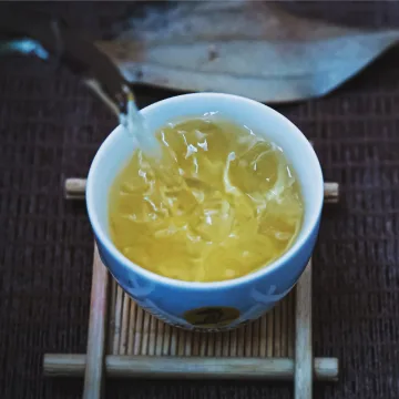 德宏古茶  三德大树白茶 普洱茶  白茶   2021年/357克/饼 图4