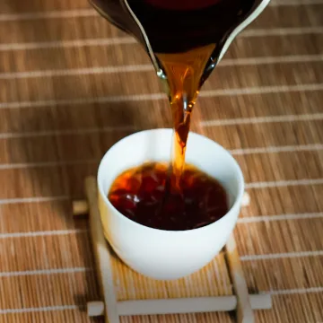 德宏古茶   宫廷熟茶礼盒套装  普洱茶  熟茶 200克/套  礼品茶 图4