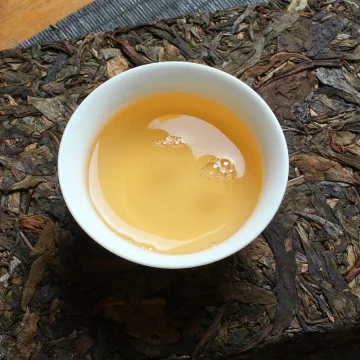 中木 黄片砖 普洱茶 生茶 2018年 1000克/砖 图3