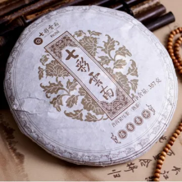 七彩云南 陈香普洱 普洱茶 熟茶 年份随机/357克/饼 图4