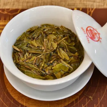 八角亭 啸天虎 虎年生肖纪念茶 普洱茶 生茶 2021年/357克/饼 图4