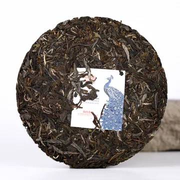 老同志 孔雀王 礼盒装 普洱茶  生茶  2021年/400克/盒 图2
