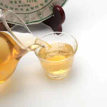 陈升号 陈香升华 普洱茶 生茶 2015年/357克/饼 图2