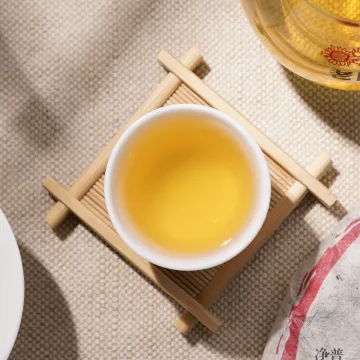 老同志 名山系列 帕沙古树  普洱茶  生茶 2022年  500克/饼 图4