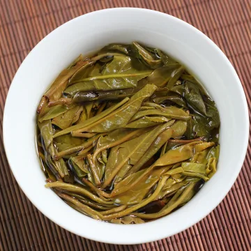 春庭号  嘉禾之巅  普洱茶  生茶  2021年 357克/饼 图5