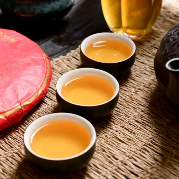 中茶 玉兔仙生 兔年生肖纪念饼 普洱茶 生茶 2022年 357克/饼 图3