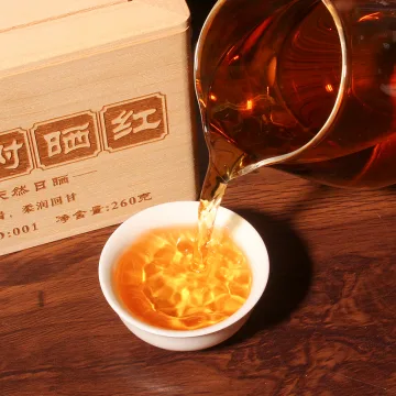 中木勐海古树晒红散茶 红茶 精品木质礼盒装 260克/盒 图3