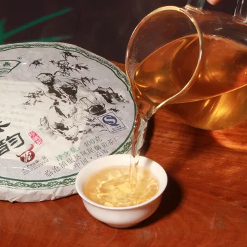 金聚鼎 忙肺春韵 普洱茶生茶 357克/饼  2012年 图3