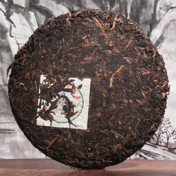 老曼峨 乔木春毫 普洱茶生茶 2007年 357克/饼 图2