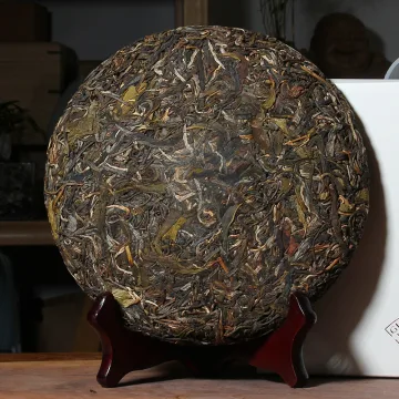 整提易武生茶 普洱茶 香气高扬,回甘生津 357克/饼*7饼 图2