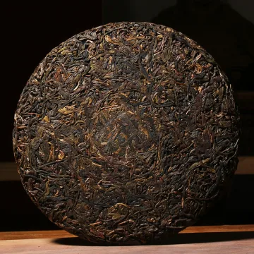 【活动特惠】中木蛇年生肖茶 蛇全蛇没 易武蟒蛇箐古树生茶 2024年 357克/饼 图2