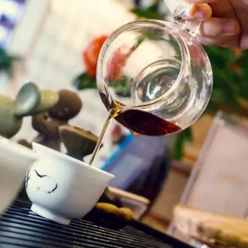 2011年澜沧古茶 0083 熟茶 357克/饼 图5