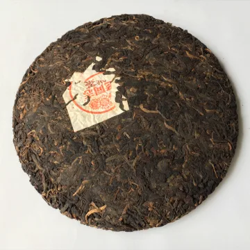 2005年老同志 7568 熟茶 357克/饼 陈年老茶 图2