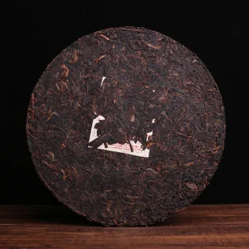 【新品特惠】2006年中茶 8281 大黄印铁饼 生茶 380克/饼 陈年老茶 图2